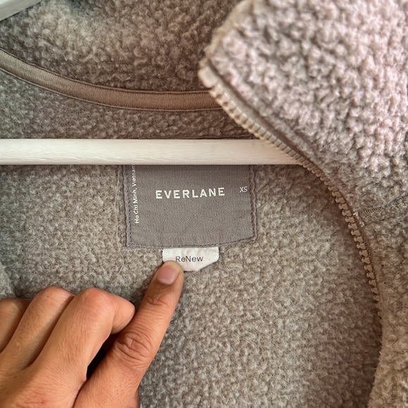 Everlane ReNew Teddy Bomber in Oatmeal - Picture 3 of 4